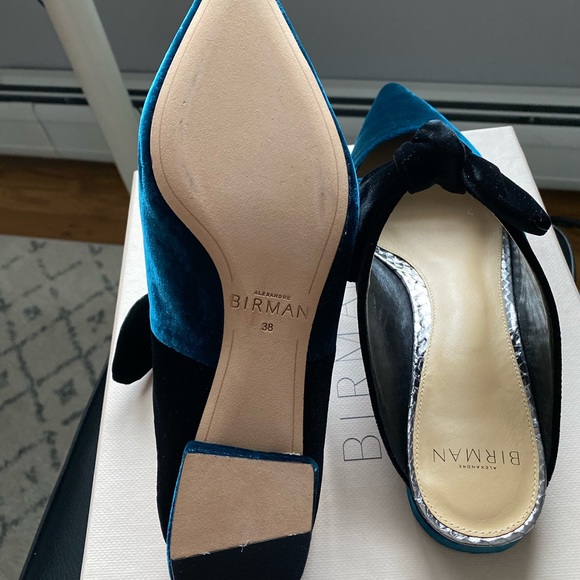 Brand New size 38 Velvet serpent green Evelyn Mules - Picture 3 of 9